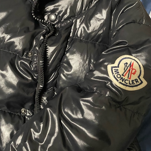 moncler puffer coat - Picture 2 of 3